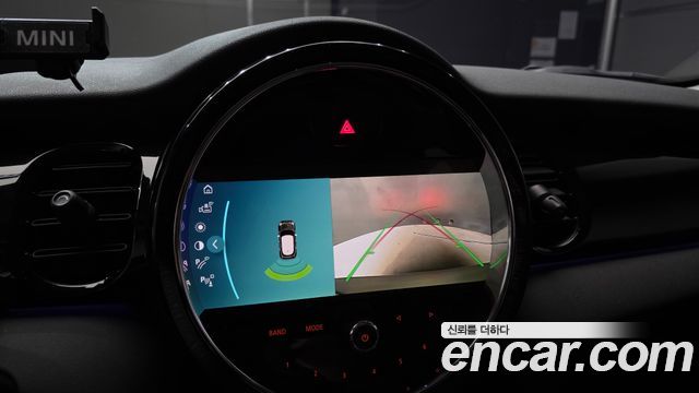 Mini Cooper 2023 — photo 20