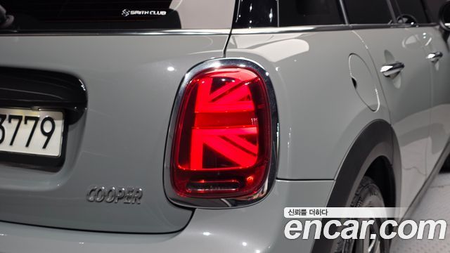 Mini Cooper 2023 — photo 9