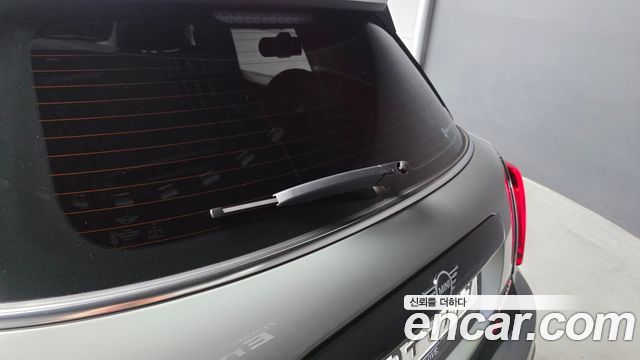 Mini Cooper 2023 — photo 29