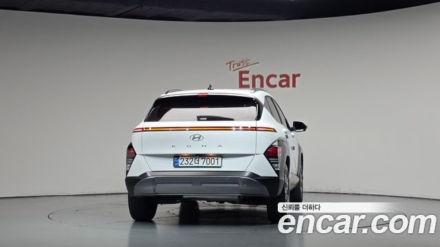 Hyundai Kona 2023 — photo 4