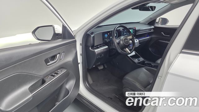 Hyundai Kona 2023 — photo 13