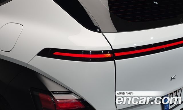 Hyundai Kona 2023 — photo 9