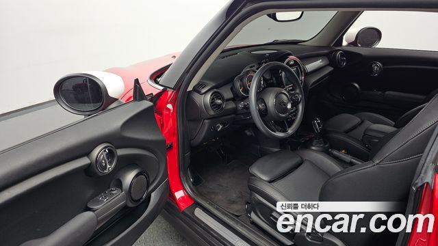 Mini Cooper 2021 — photo 13