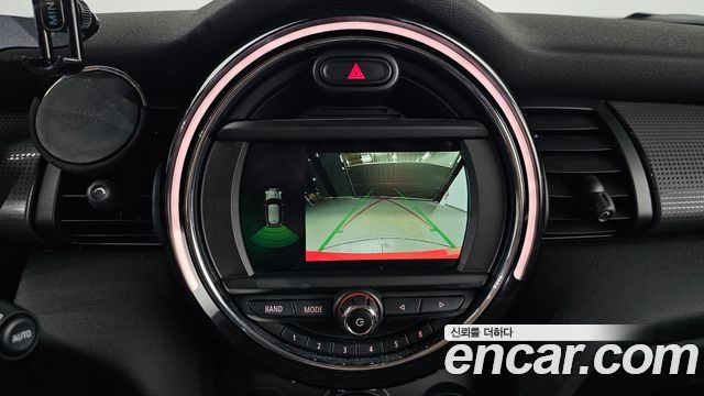 Mini Cooper 2021 — photo 21