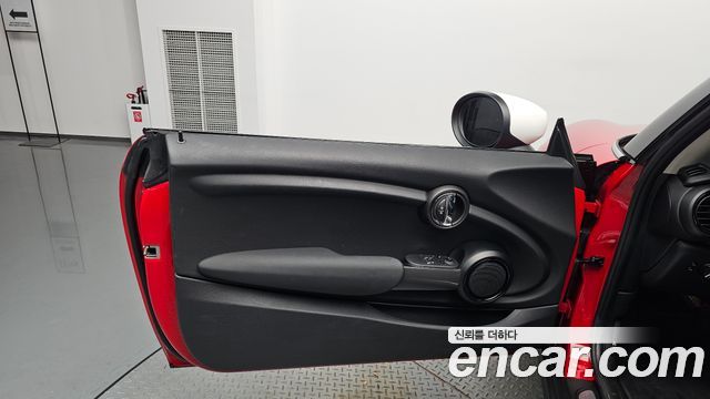 Mini Cooper 2021 — photo 14