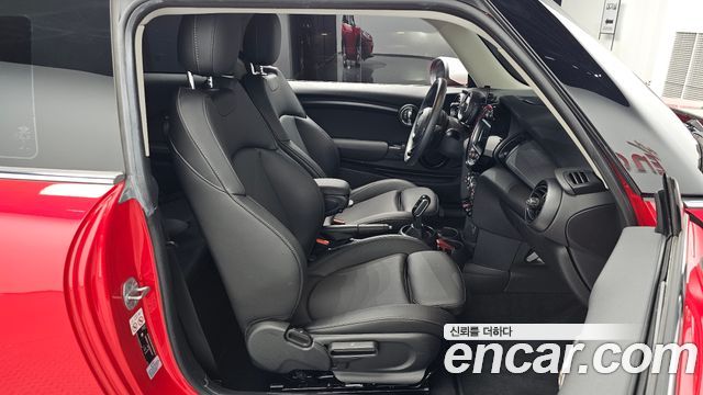 Mini Cooper 2021 — photo 16