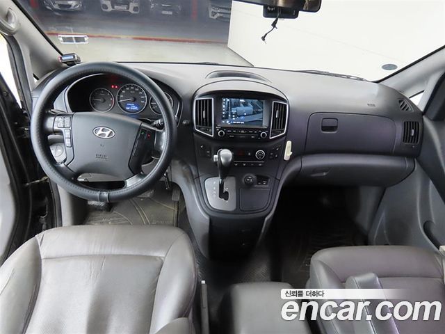Hyundai Starex 2016 — photo 18