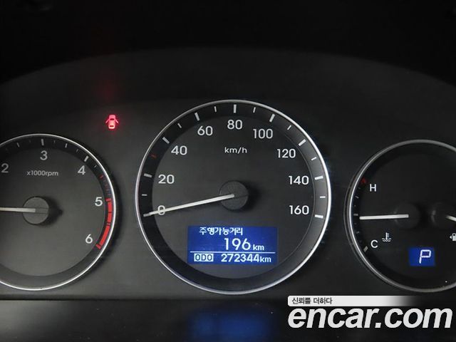 Hyundai Starex 2016 — photo 19