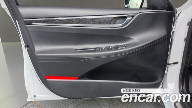 Hyundai Grandeur 2017 — photo 14
