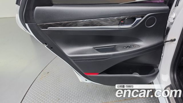 Hyundai Grandeur 2017 — photo 15