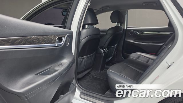 Hyundai Grandeur 2017 — photo 28