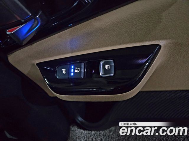 Kia Canival 2021 — photo 12