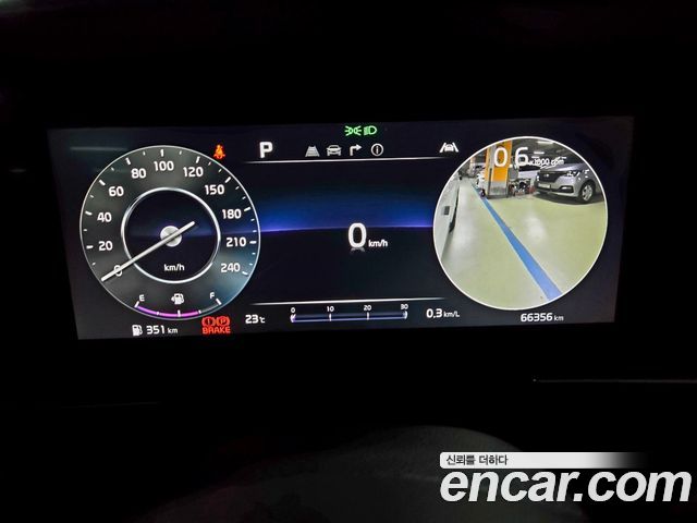 Kia Canival 2021 — photo 15