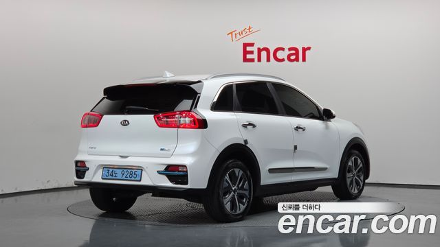 Kia Niro 2020 — photo 2