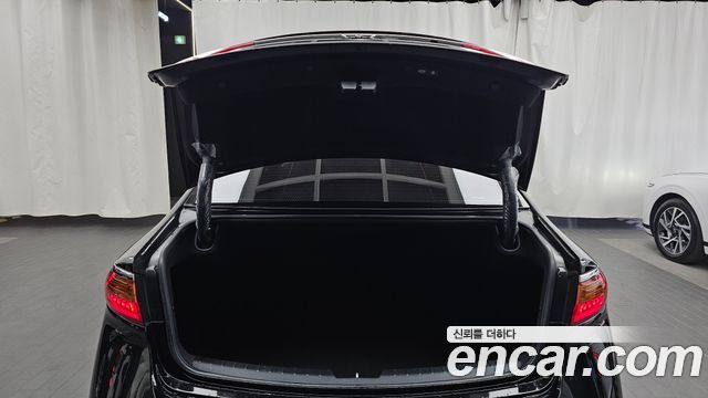 Kia K7 2017 — photo 25