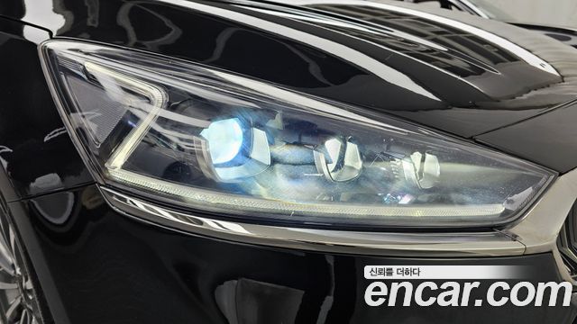 Kia K7 2017 — photo 8