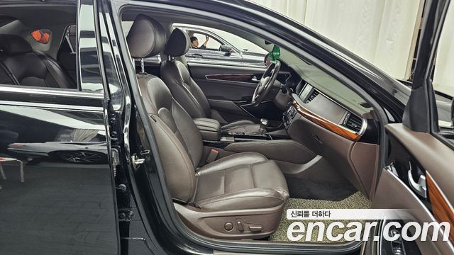 Kia K7 2017 — photo 16