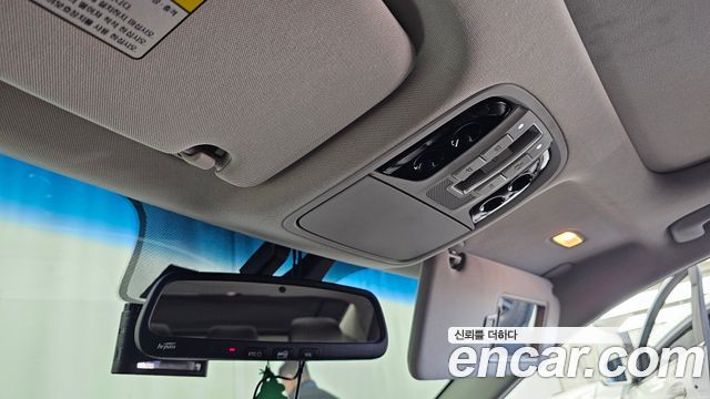 Kia K7 2017 — photo 27