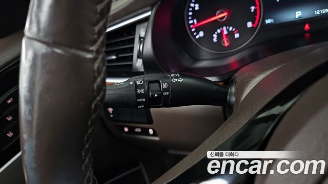 Kia K7 2017 — photo 29