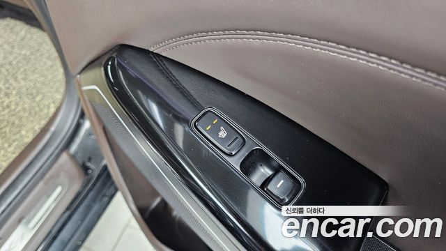 Kia K7 2017 — photo 35