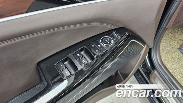 Kia K7 2017 — photo 36