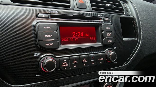 Kia pride 2014 — photo 24
