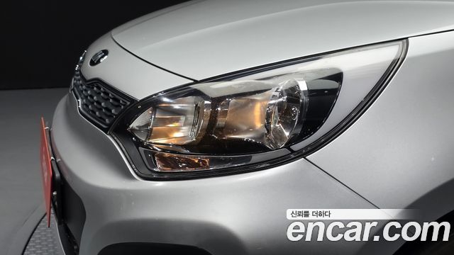 Kia pride 2014 — photo 8