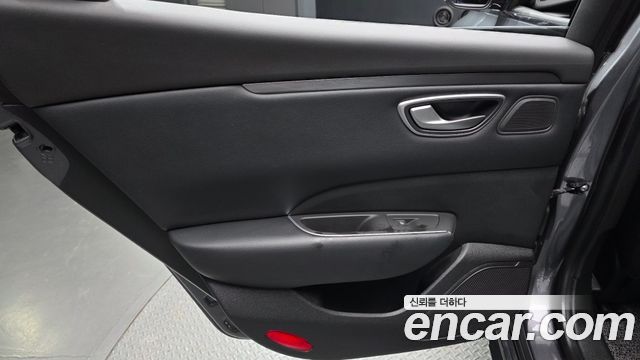 Renault Korea SM6 2022 — photo 15