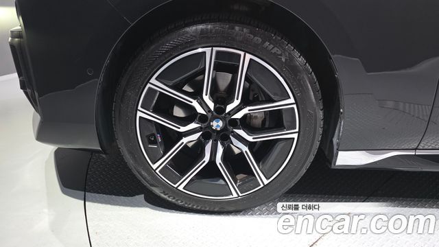 BMW 7-Series 2024 — photo 5