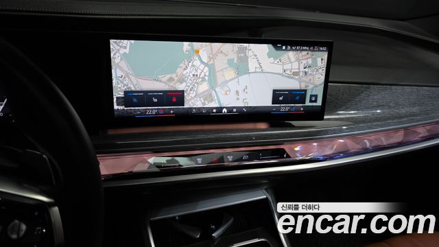BMW 7-Series 2024 — photo 20