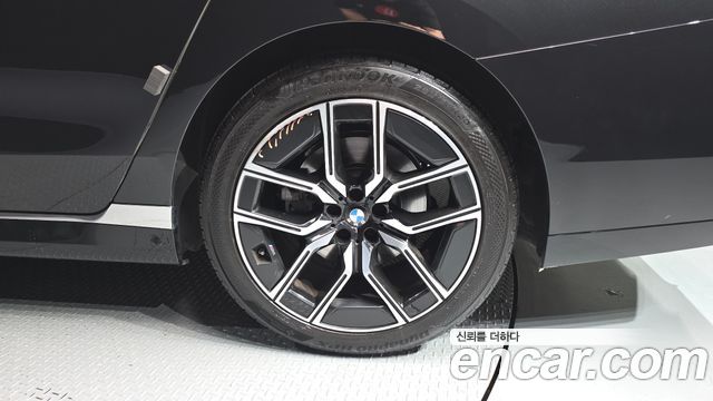 BMW 7-Series 2024 — photo 7
