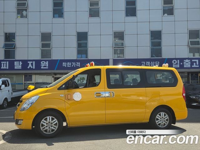 Hyundai Starex 2017 — photo 3