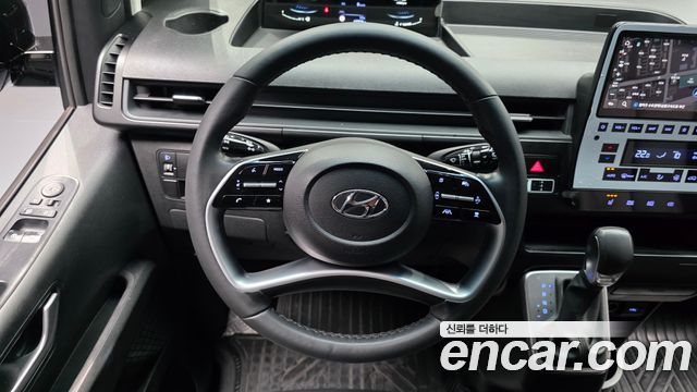 Hyundai Staria 2024 — photo 19