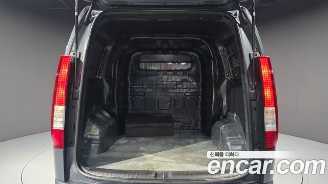 Hyundai Staria 2024 — photo 26