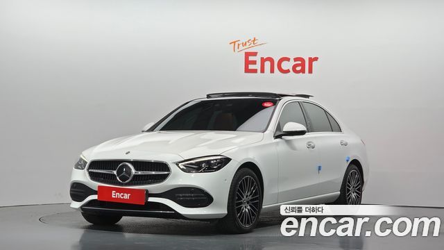 Mercedes-Benz C-Class 2023 — photo 1