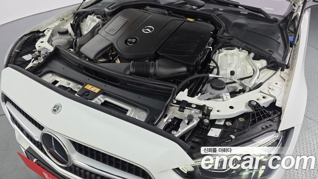 Mercedes-Benz C-Class 2023 — photo 6