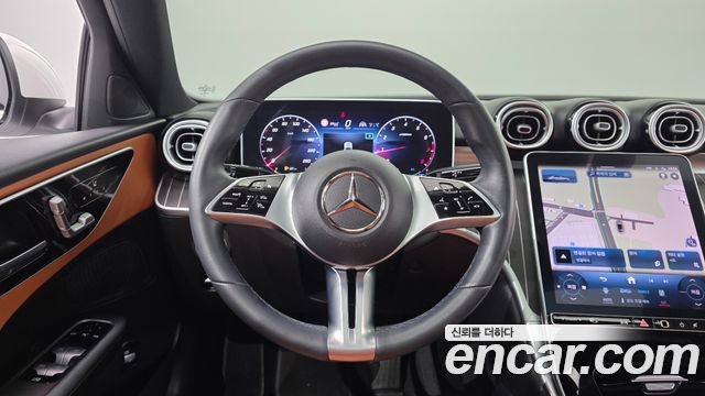 Mercedes-Benz C-Class 2023 — photo 20