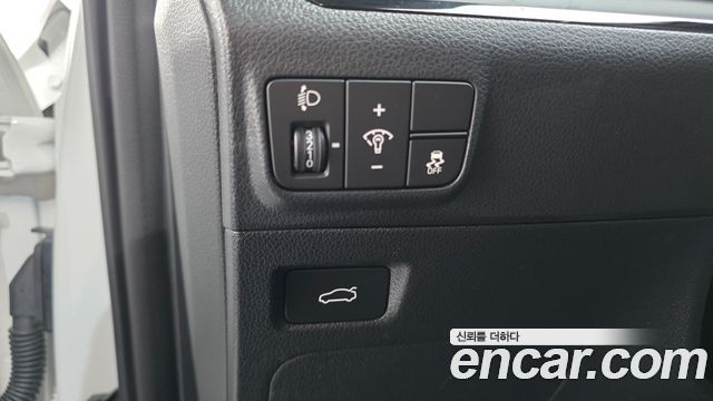 Kia K5 2025 — photo 12