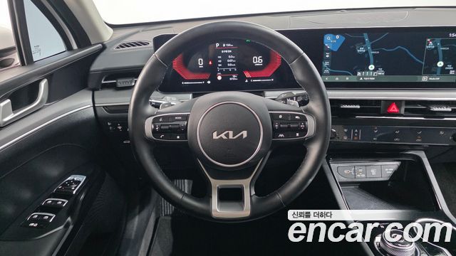 Kia K5 2025 — photo 13