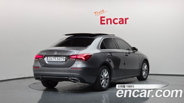 Mercedes-Benz A-Class 2020 — photo 2