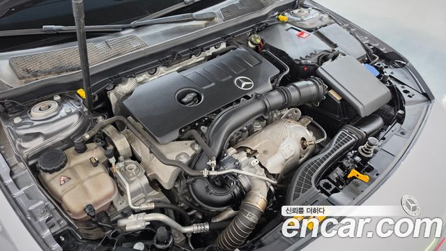 Mercedes-Benz A-Class 2020 — photo 6