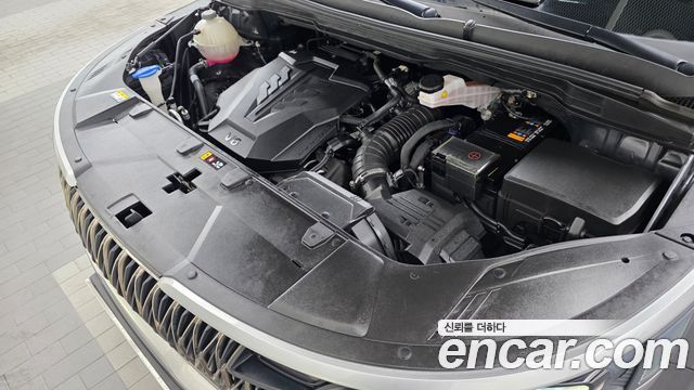 Kia Canival 2023 — photo 6