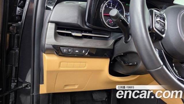 Kia Canival 2023 — photo 16