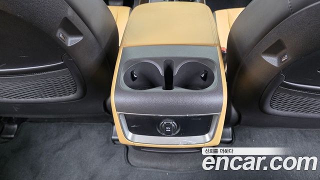 Kia Canival 2023 — photo 19