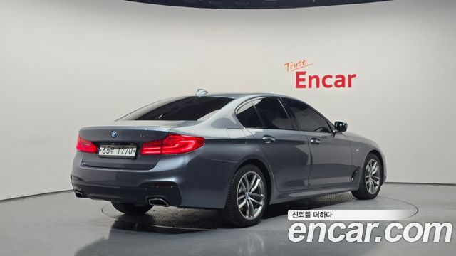 BMW 5-Series 2017 — photo 2