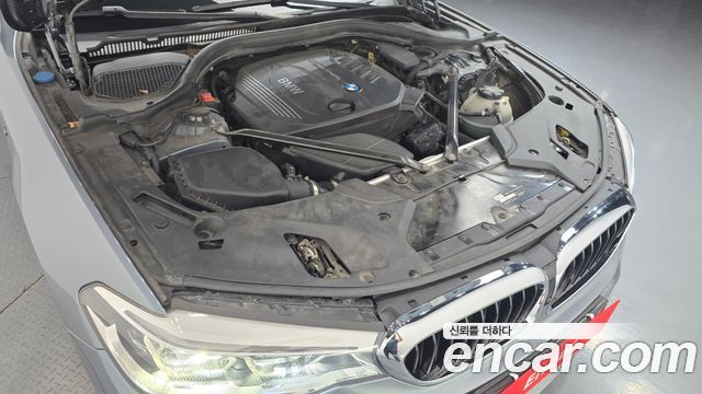 BMW 5-Series 2017 — photo 6