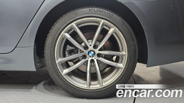 BMW 5-Series 2017 — photo 7