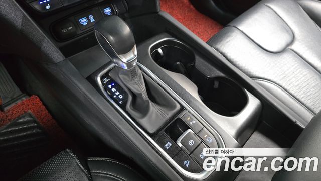 Hyundai Santafe 2019 — photo 12