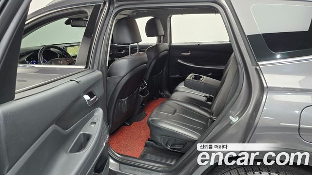 Hyundai Santafe 2019 — photo 17