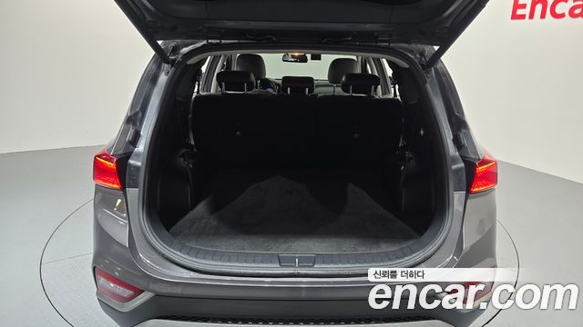Hyundai Santafe 2019 — photo 22